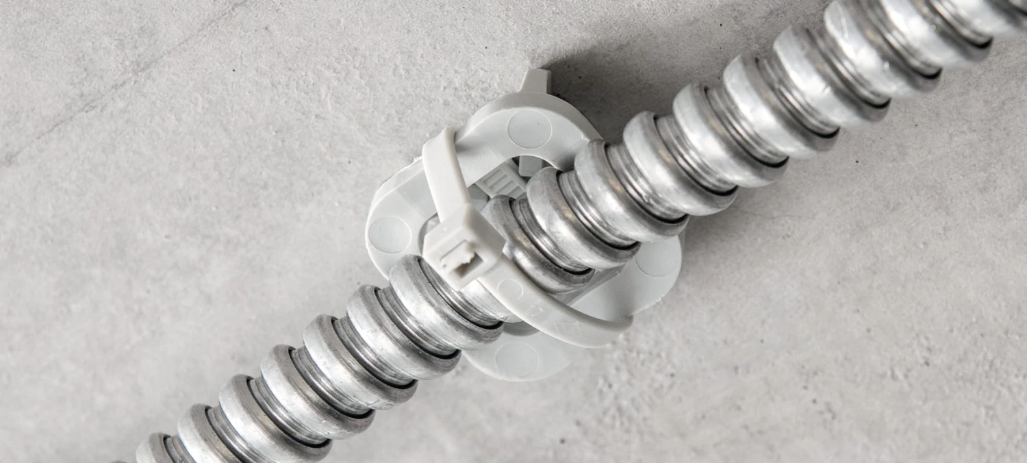 X-UCT MX Cable Tie Mount 3 X-UCT MX Cable Tie Mount - Image 3