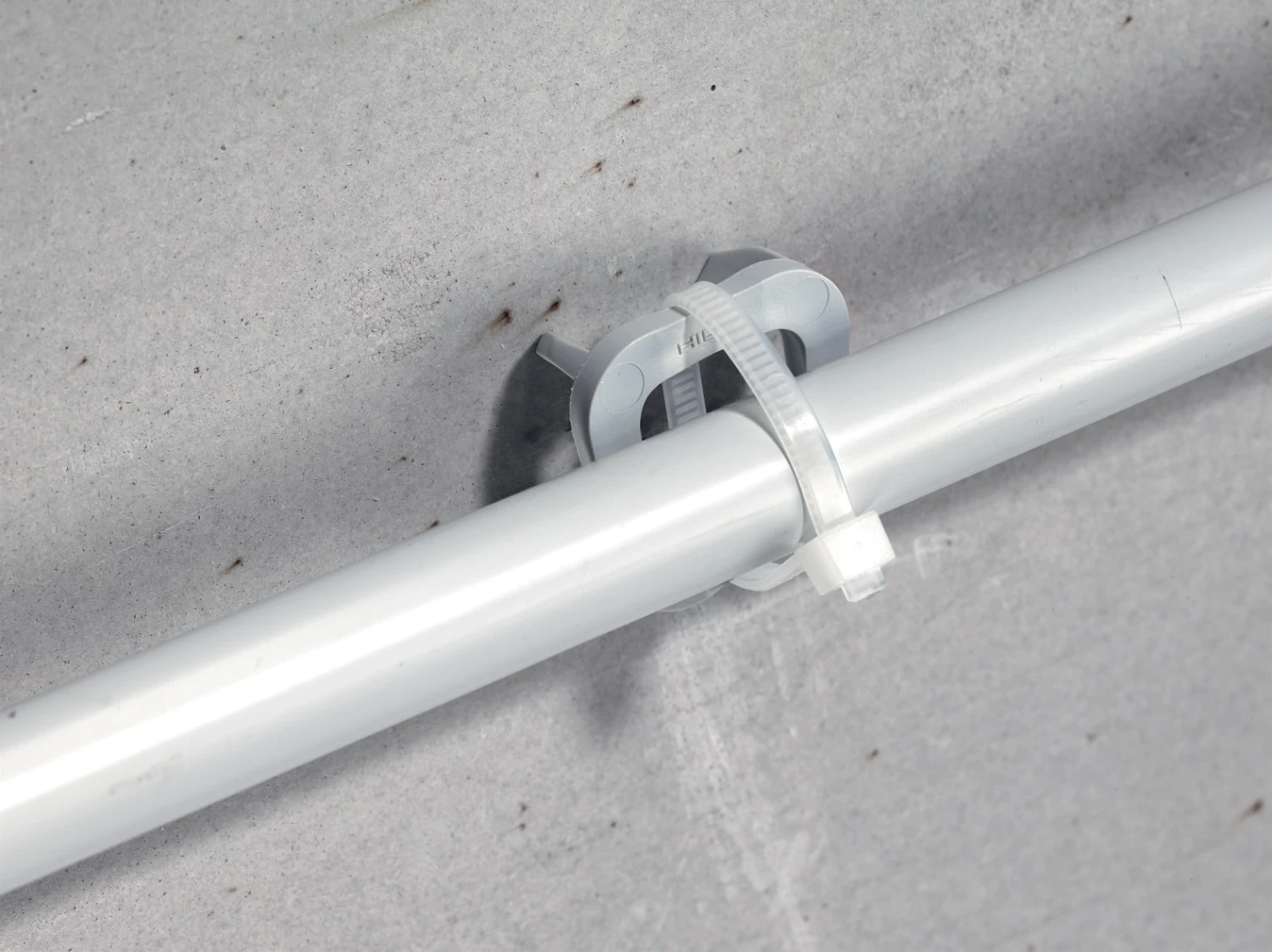 X-UCT MX Cable Tie Mount 4 X-UCT MX Cable Tie Mount - Image 4