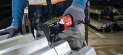SPN 6-22 RN Cordless Nibbler 7 SPN 6-22 RN Cordless Nibbler -Hilti Shop 9718126870558